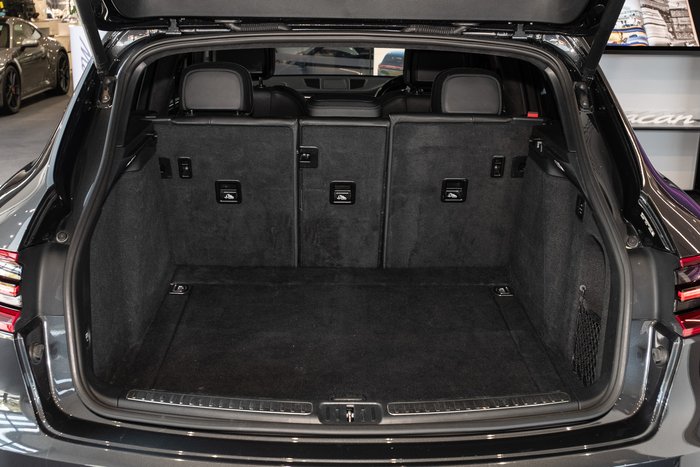 2016 Porsche Macan Turbo