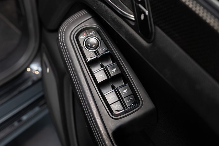 2016 Porsche Macan Turbo