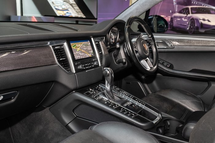 2016 Porsche Macan Turbo