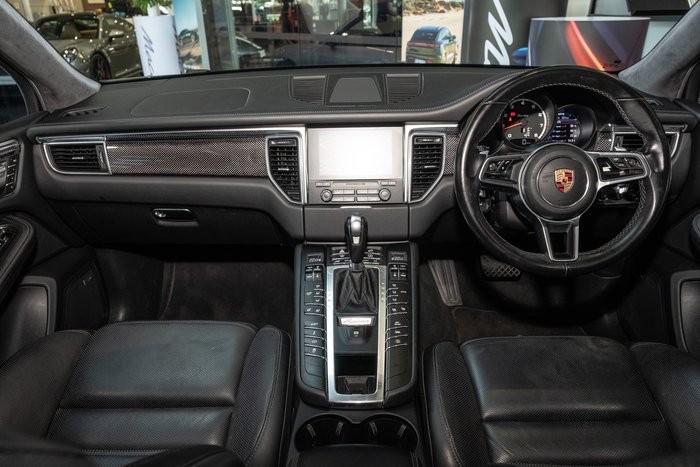 2016 Porsche Macan Turbo