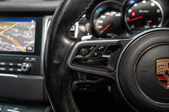 2016 Porsche Macan Turbo