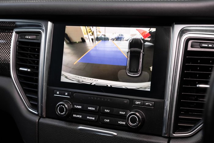 2016 Porsche Macan Turbo