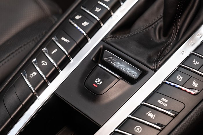 2016 Porsche Macan Turbo