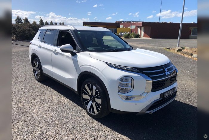 2025 Mitsubishi Outlander Aspire