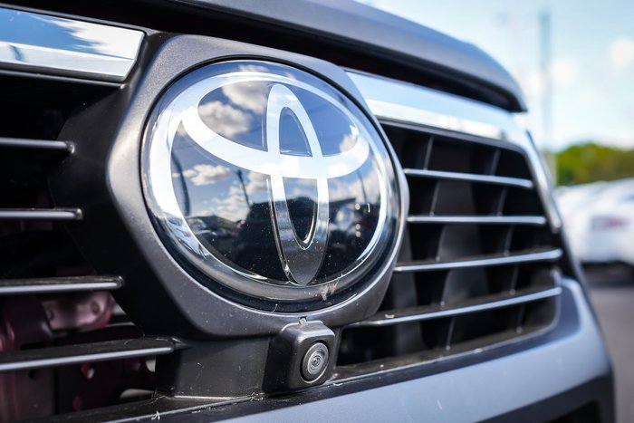 2022 Toyota HILUX Rogue 1