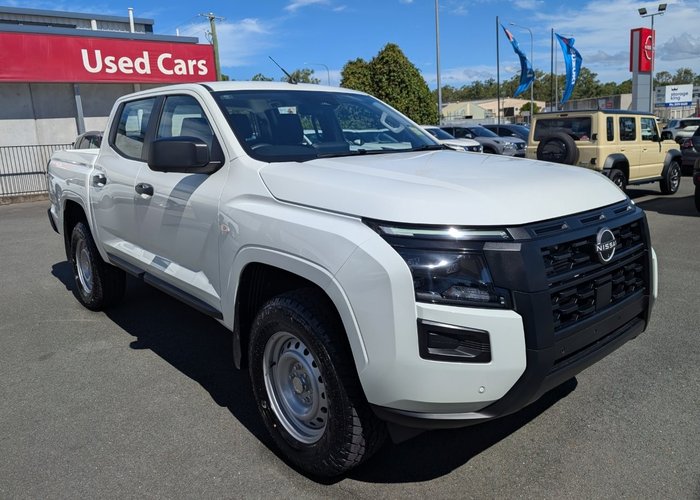 2025 NISSAN NAVARA SL