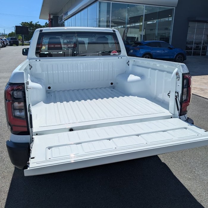 2025 NISSAN NAVARA SL