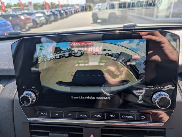 2025 NISSAN NAVARA SL