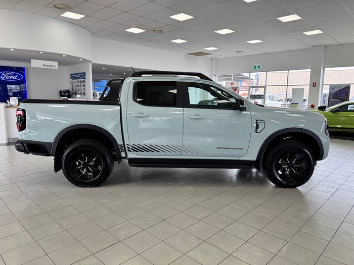 2025 Ford Ranger PHEV Stormtrak