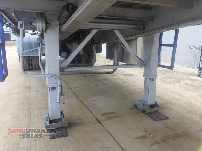 2020 Maxitrans 12 Pallet Flat Top A Trailer