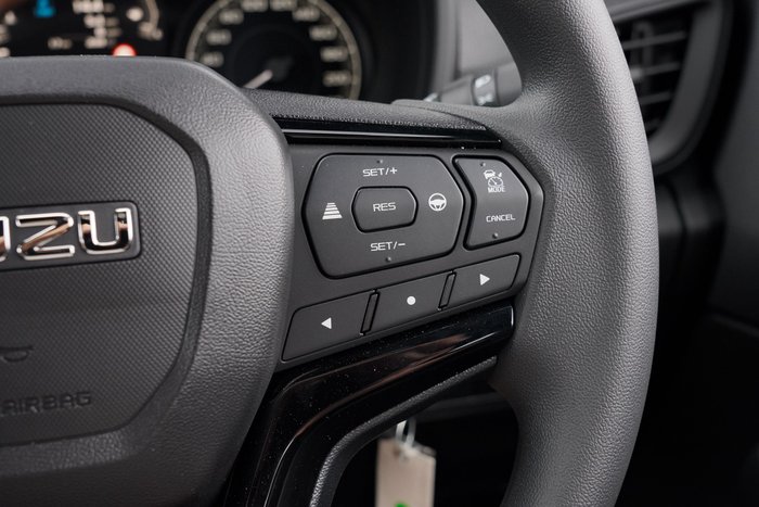 2025 Isuzu D-MAX X-RIDER