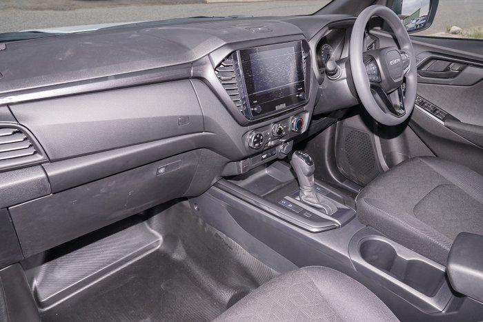 2025 Isuzu D-MAX X-RIDER