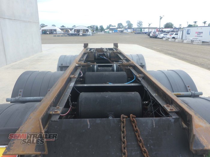 2006 Chris's Body Builders 3 Axle Bin Dog Trailer