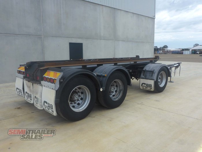 2006 Chris's Body Builders 3 Axle Bin Dog Trailer