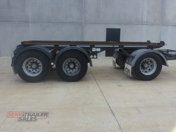 2006 Chris's Body Builders 3 Axle Bin Dog Trailer