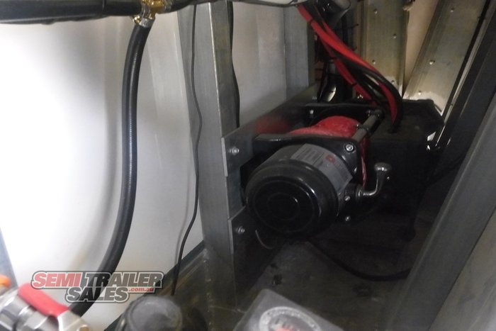 2013 Motorsport 5th Wheel Transporter