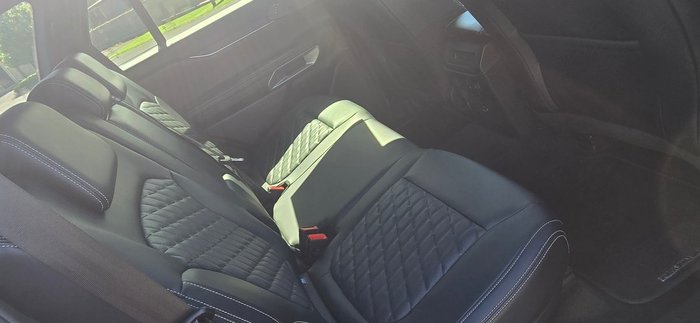 2022 Ford Everest Platinum