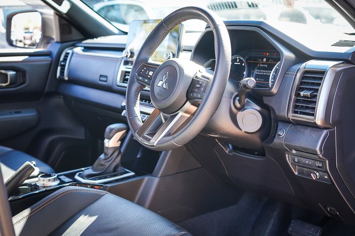 2024 MITSUBISHI TRITON GSR (4x4)