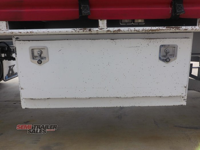 2009 Krueger 10 Pallet Dog Curtainsider