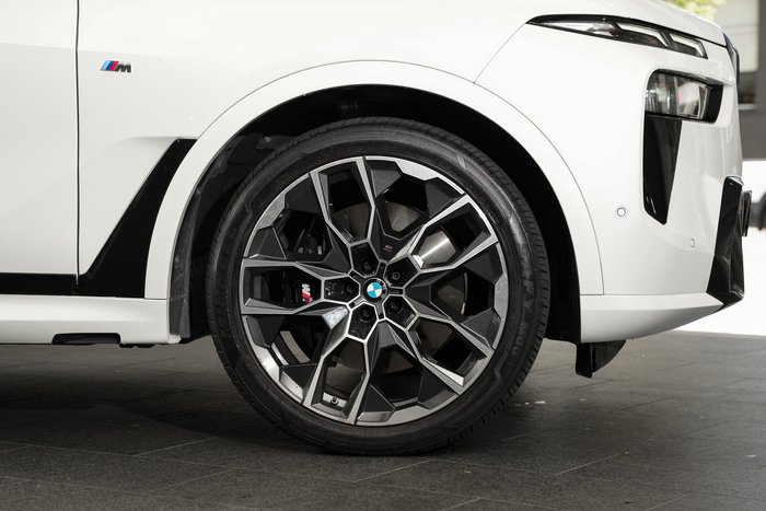 2023 BMW X7 xDrive40d M Sport