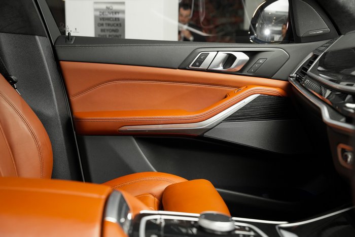 2023 BMW X7 xDrive40d M Sport