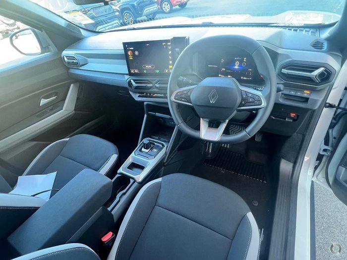 2025 RENAULT DUSTER TECHNO