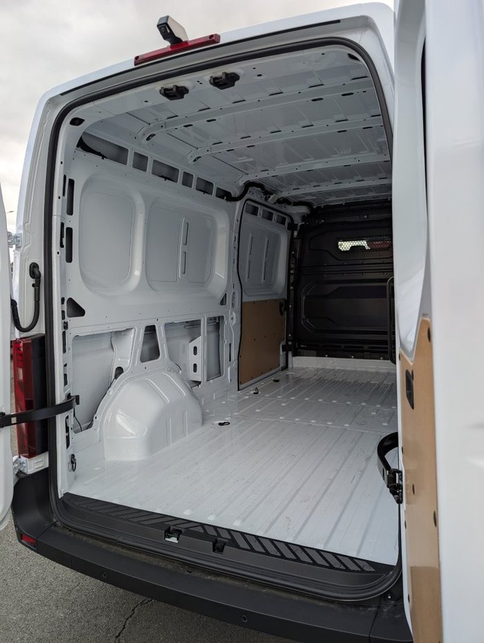 2026 RENAULT MASTER LWB
