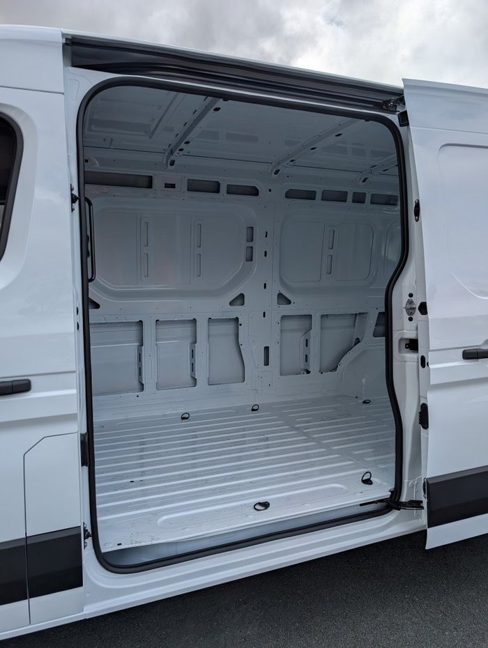 2026 RENAULT MASTER LWB