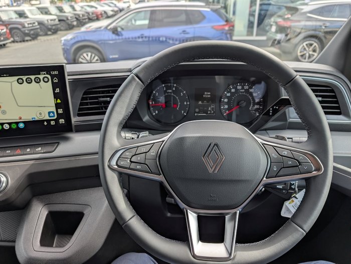 2026 RENAULT MASTER LWB