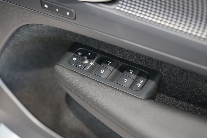 2025 Volvo EX40 Ultra Single Motor Extended Range