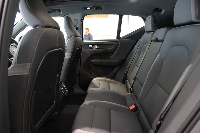 2025 Volvo EX40 Ultra Single Motor Extended Range