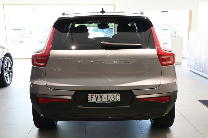 2025 Volvo EX40 Ultra Single Motor Extended Range