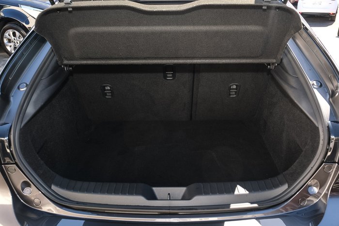 2025 Mazda 3 G20 Pure