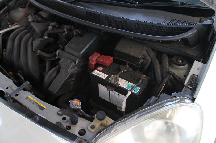 2011 Nissan Micra ST-L