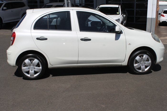 2011 Nissan Micra ST-L