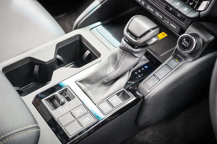 2025 Toyota PRADO GXL