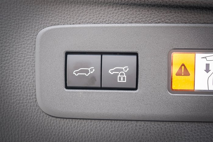 2025 Toyota PRADO GXL