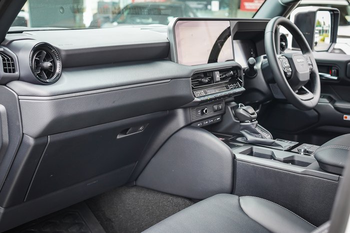 2025 Toyota PRADO GXL