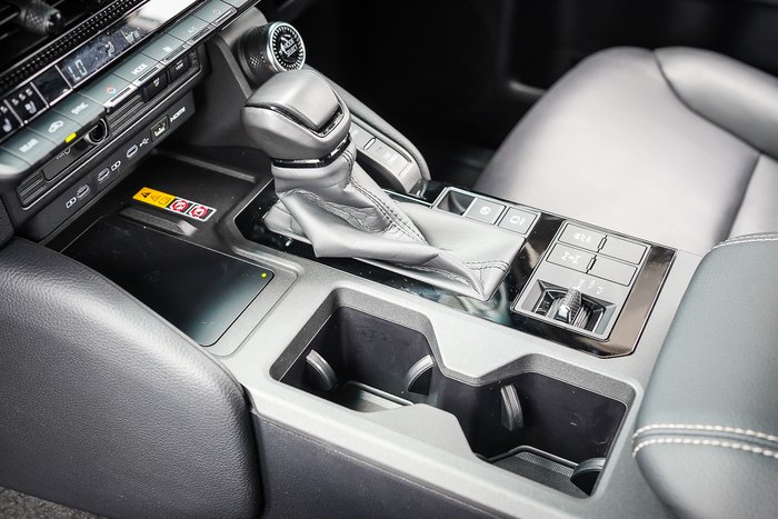 2025 Toyota PRADO GXL