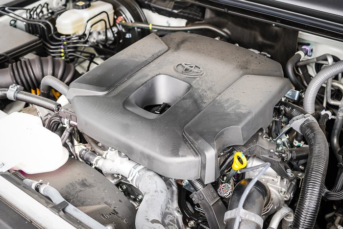 2025 Toyota PRADO GXL