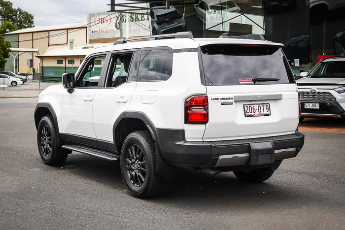 2025 Toyota PRADO GXL