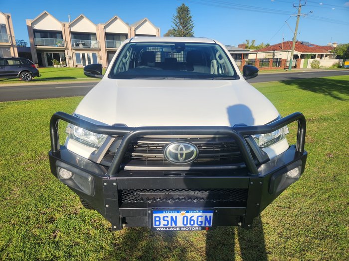 2021 Toyota Hilux SR
