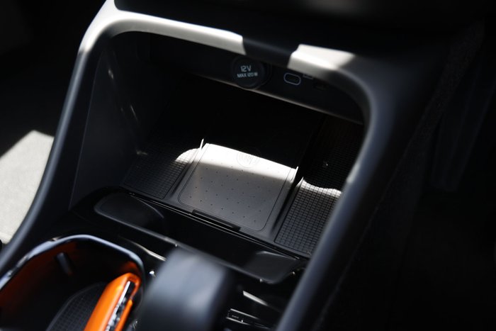 2025 Volvo XC40 Ultra B4 Dark