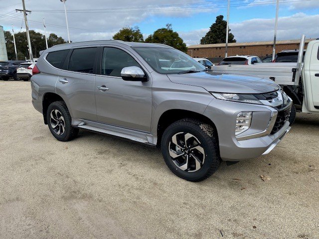 2024 MITSUBISHI Pajero Sport GLS