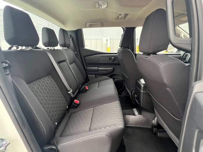 2026 Nissan Navara SL