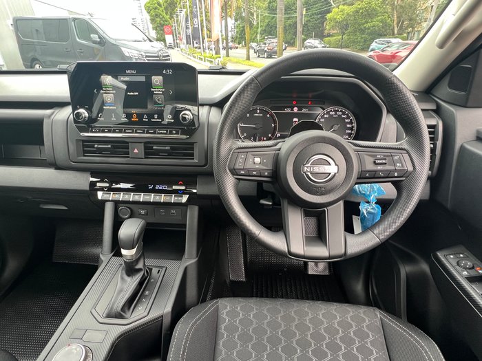 2026 Nissan Navara SL