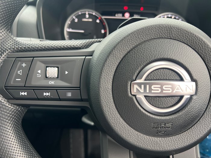 2026 Nissan Navara SL