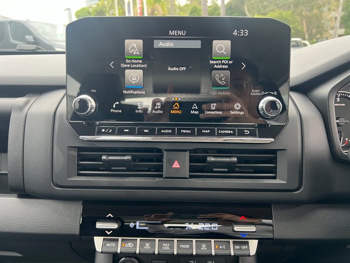 2026 Nissan Navara SL