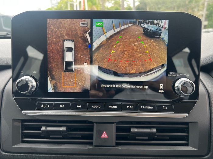 2026 Nissan Navara SL