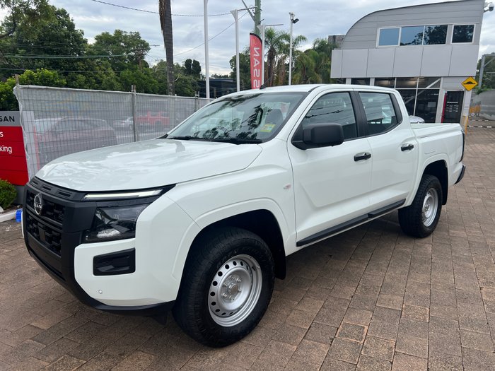 2026 Nissan Navara SL